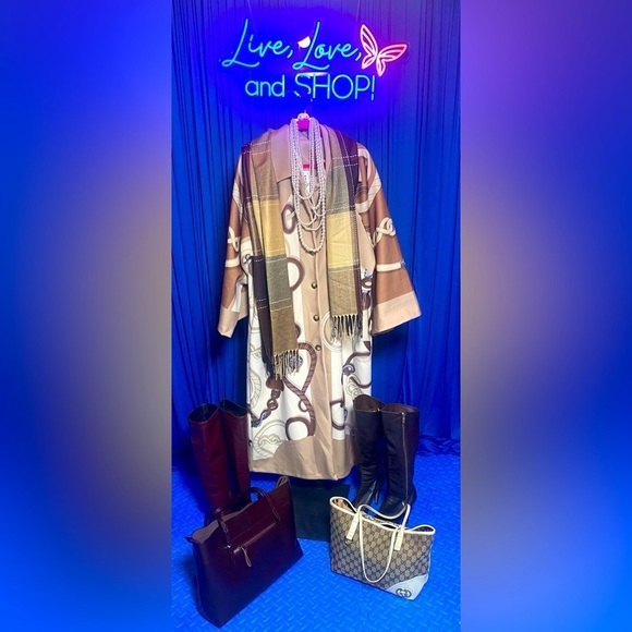 Brown, Beige, & Cream Oversized Coat w/Chain Links Pattern Design, NWT - Picture 7 of 13